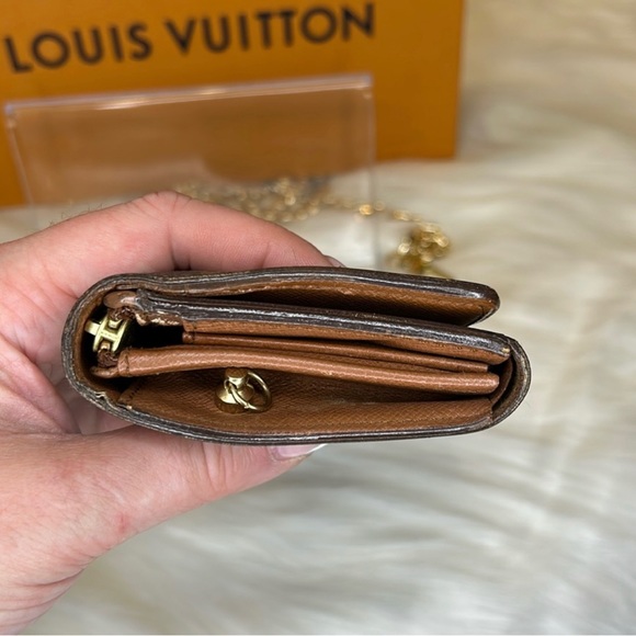 VINTAGE LOUIS VUITTON Monogram
Porte Monnaie Tresor Wallet. - Picture 4 of 10